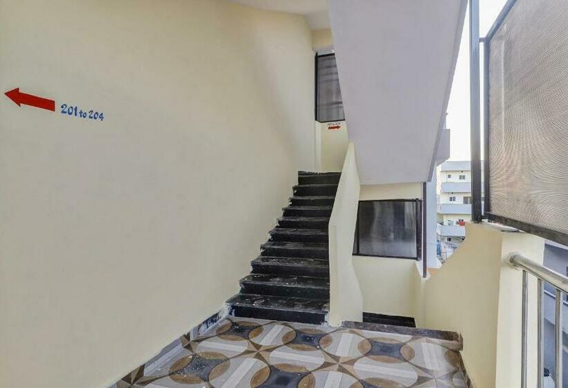 Hotel Oyo 86527 Vijay Residency