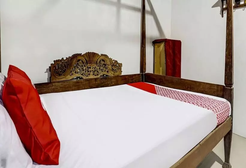 Hotelli Oyo Homes 90948 Desa Wisata Kampung Majapahit
