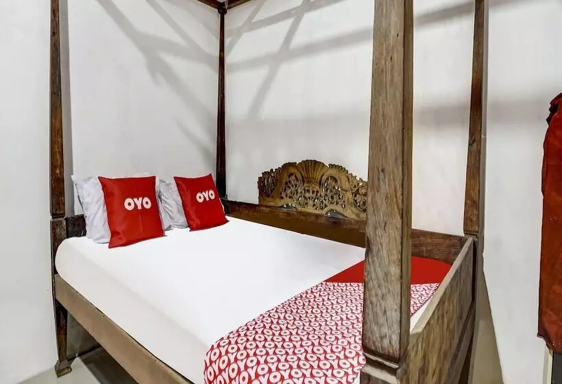 Hotelli Oyo Homes 90948 Desa Wisata Kampung Majapahit