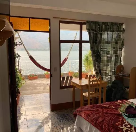 هتل Villa Del Lago, Gladys