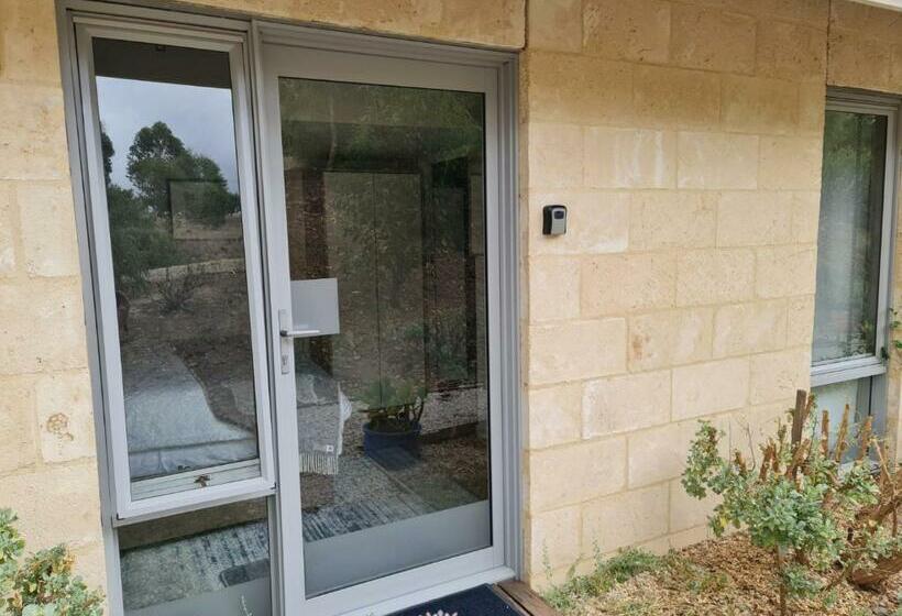 بنسيون Kathy S Room