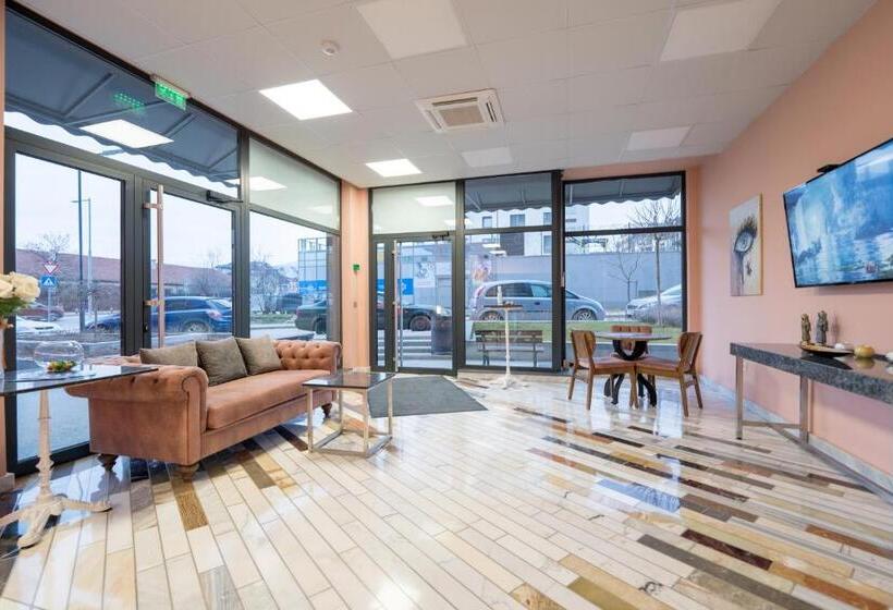 Wow Studios For Rent   Bul Montevideo 25a   B