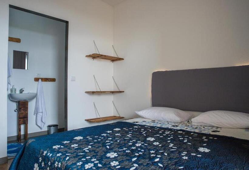 ベッドアンドブレックファースト Garçaview