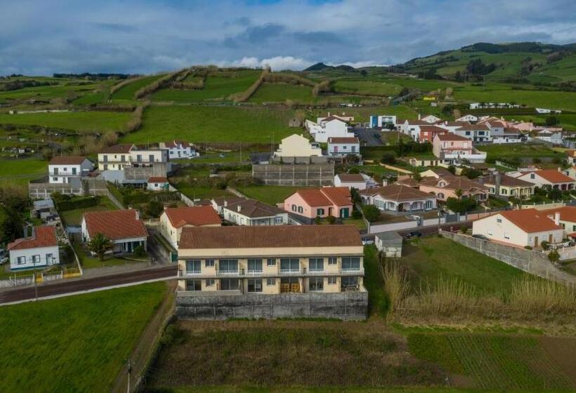 ベッドアンドブレックファースト Garçaview