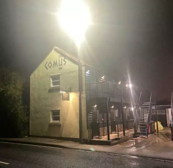 Hotel Comus Inn