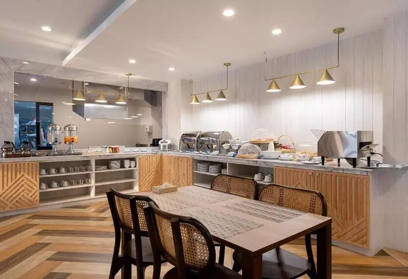 The Pride Hotel Phitsanulok