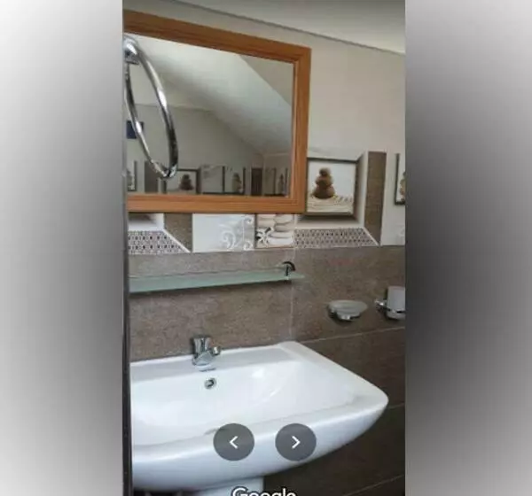 Majatalo Dinu Homestay