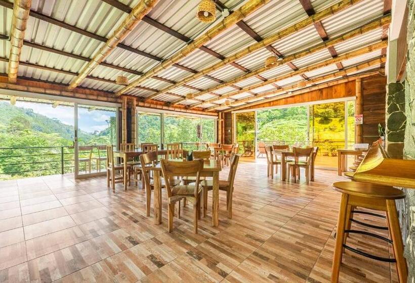 استراحتگاه Rivel Restaurant & Nature Retreat