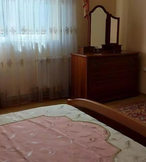 Bed and Breakfast Bb Student