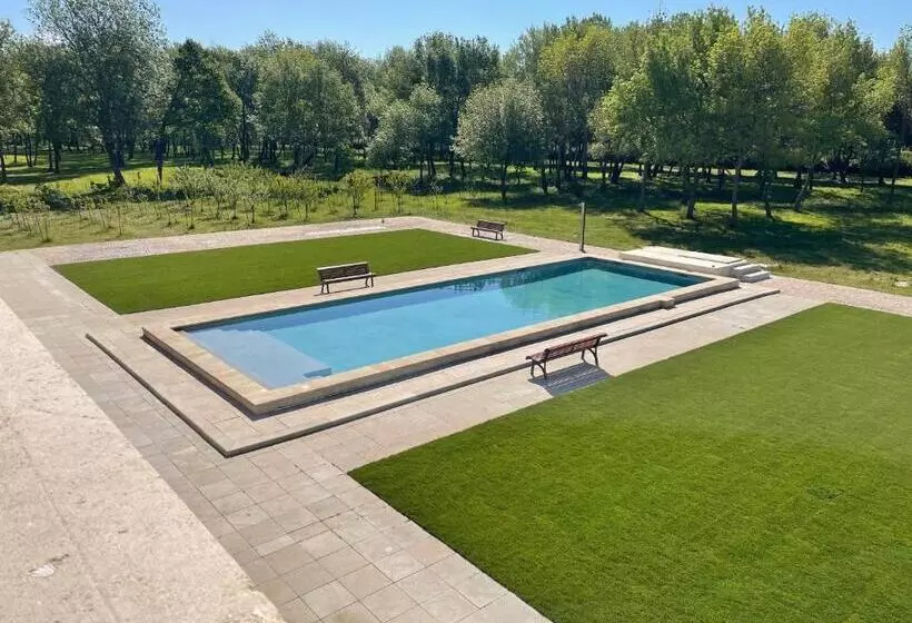 Aamiaismajoitus (B&B) Domaine Des Eucalyptus