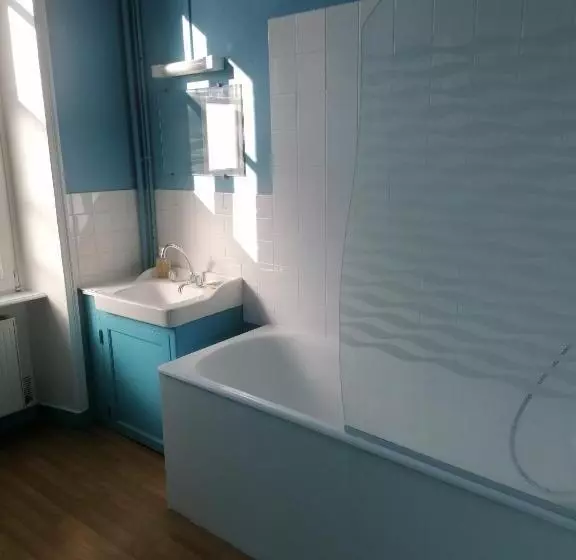 Hostellerie Des Grands Chapeaux