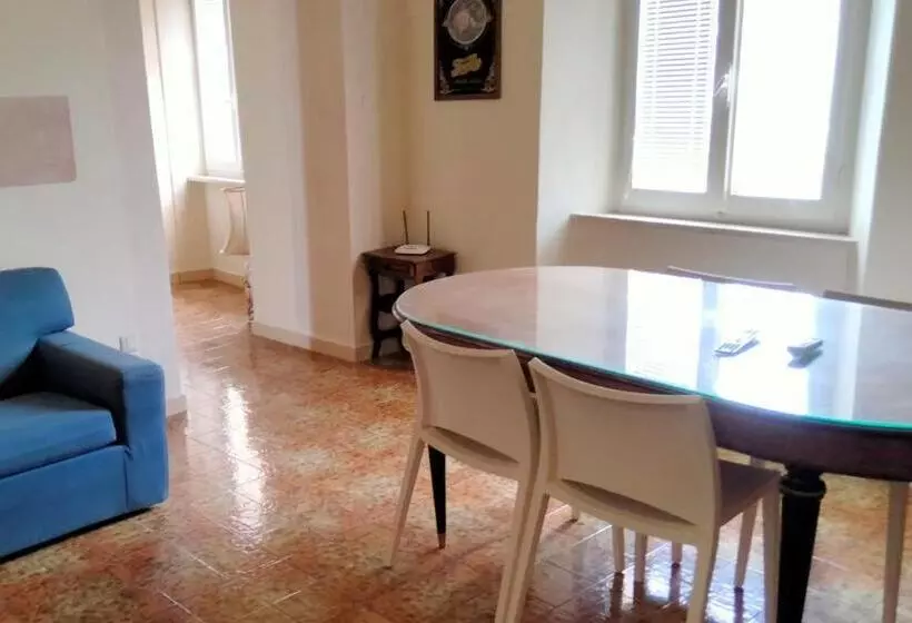 Hotelli Attico Sulla Bouganville