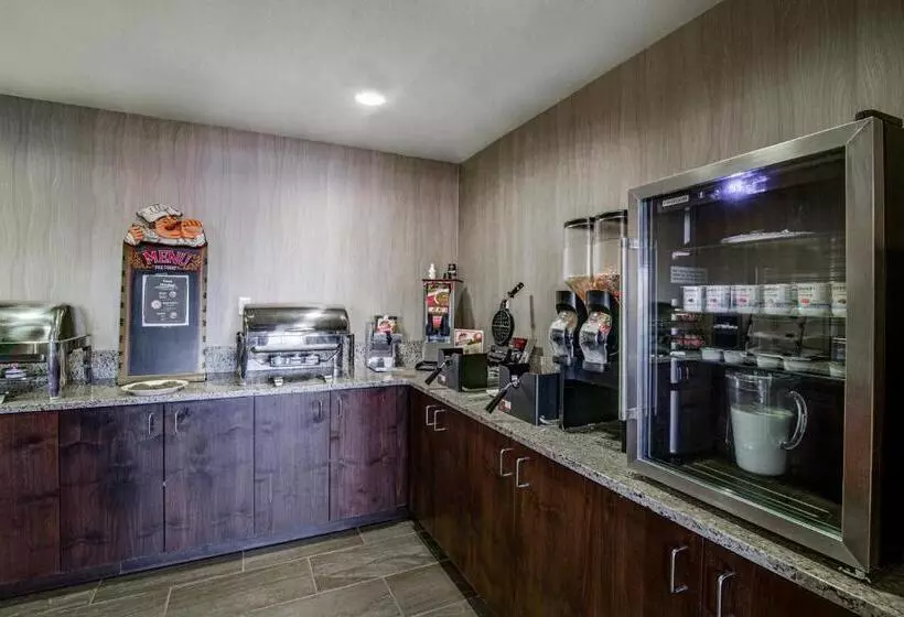 Hotelli Inn At Hunters Run