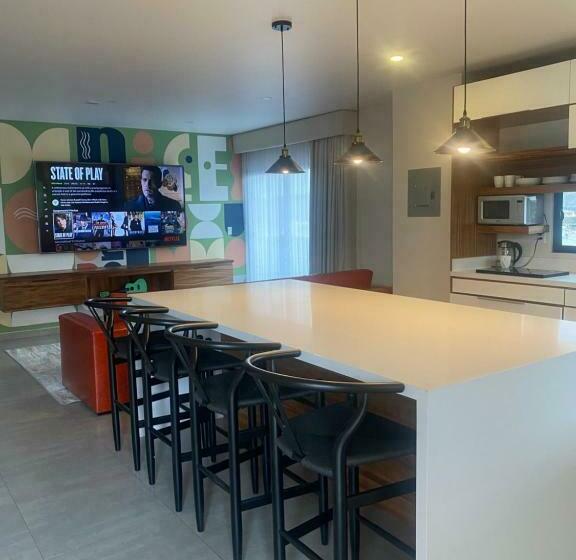 Near Border, Revolución & Playas De Tijuana