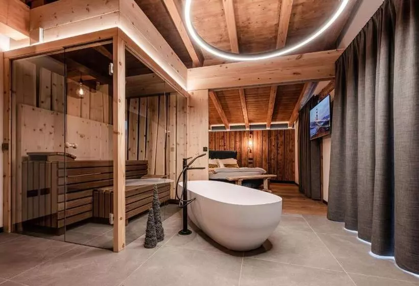 Nidaris   Luxury Private Spa Suites