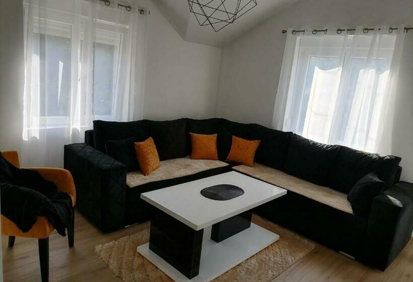 פנסיון Drobnjak Apartments