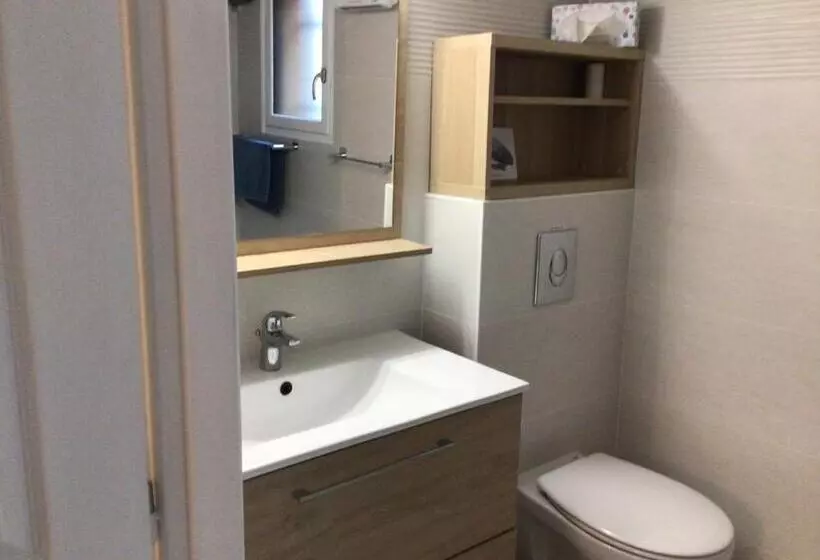 ペンション La Foulonnière De Neuville