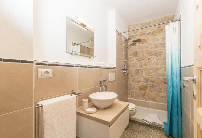 بنسيون La Torre Dei Colombo