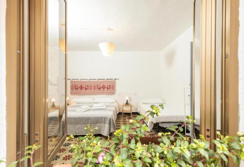 بنسيون La Torre Dei Colombo