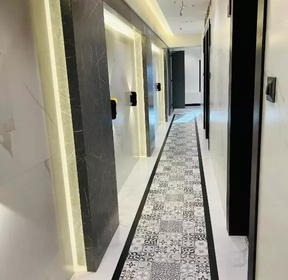 Rich Hotel Mumbai