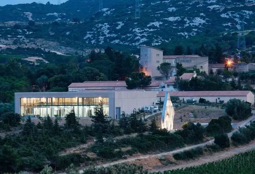 Aamiaismajoitus (B&B) Les Villas Du Chateau De Lastours