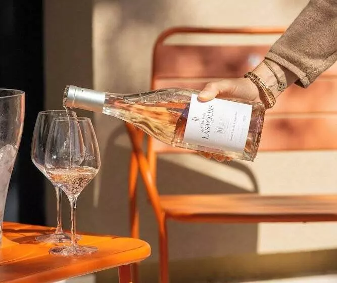 Aamiaismajoitus (B&B) Les Villas Du Chateau De Lastours