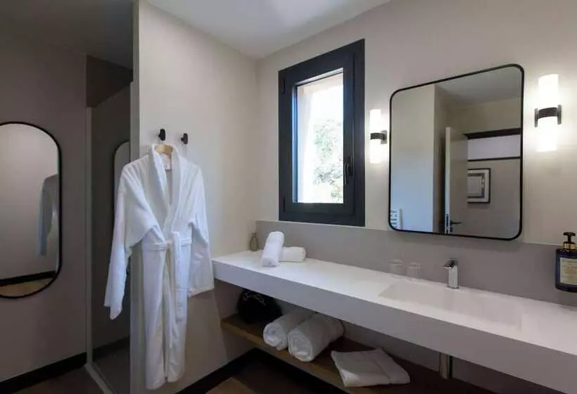 Aamiaismajoitus (B&B) Les Villas Du Chateau De Lastours