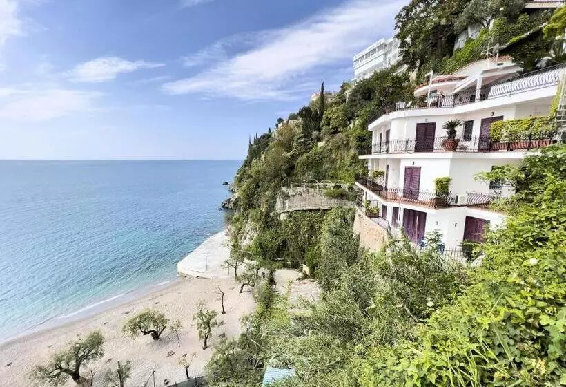 Due Relais   Panoramic Sea View Suites