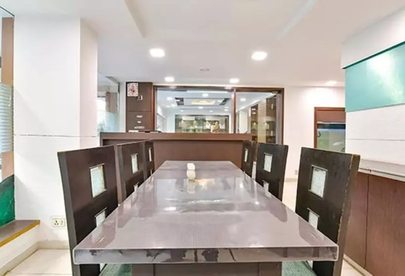 Fabhotel Jal Sagar