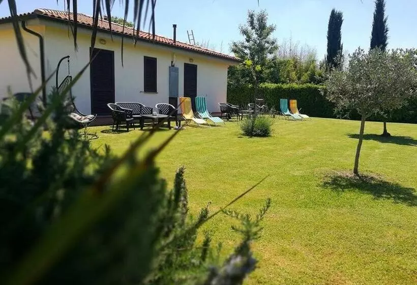 Hotelli Agriturismo La Valle Dell Albegna