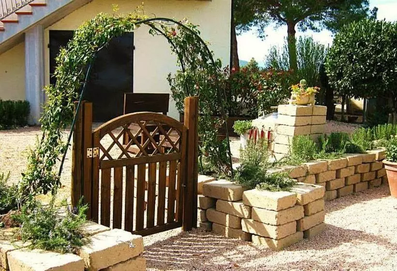 Hotelli Agriturismo La Valle Dell Albegna