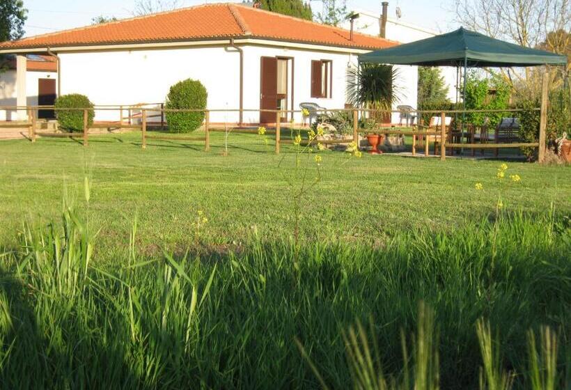 فندق Agriturismo La Valle Dell Albegna