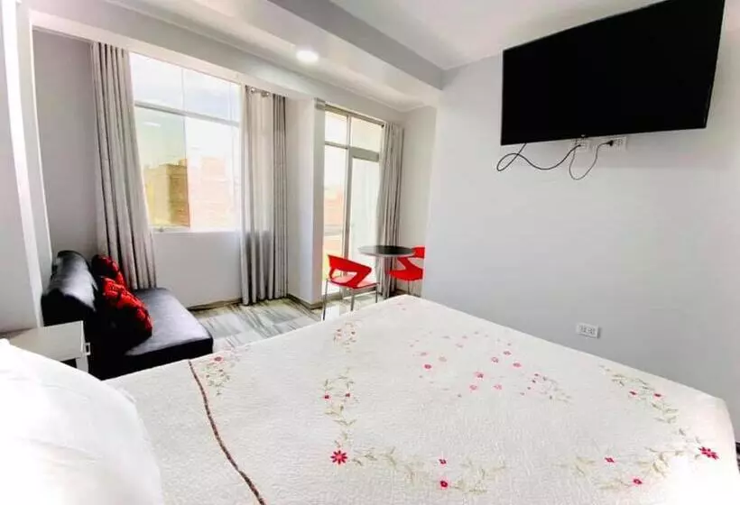 ホテル Hostal D  Rosas