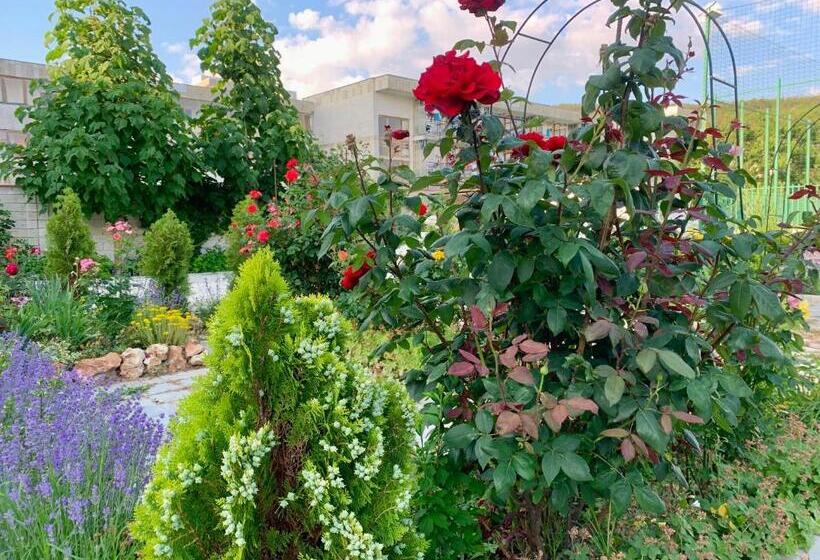 Hotel Maria Garden