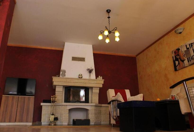 Pensjonat Cristalex Villaverde Bucharest