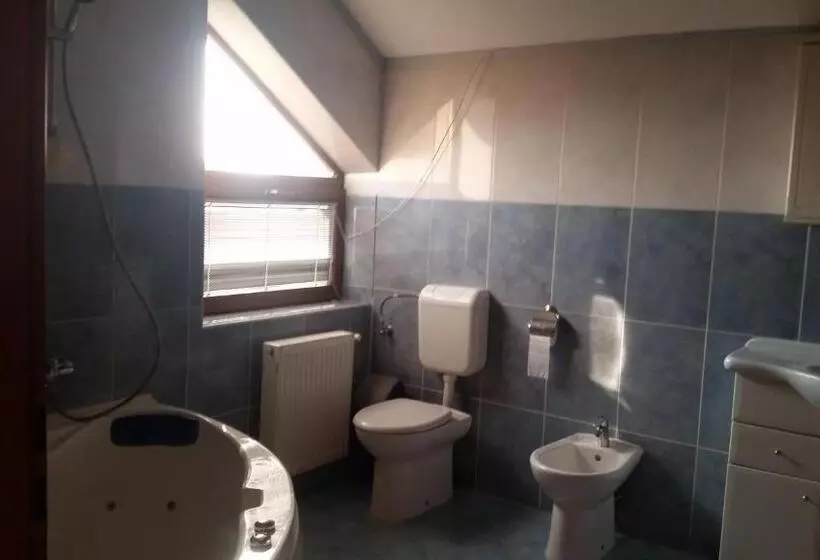 Majatalo Cristalex Villaverde Bucharest