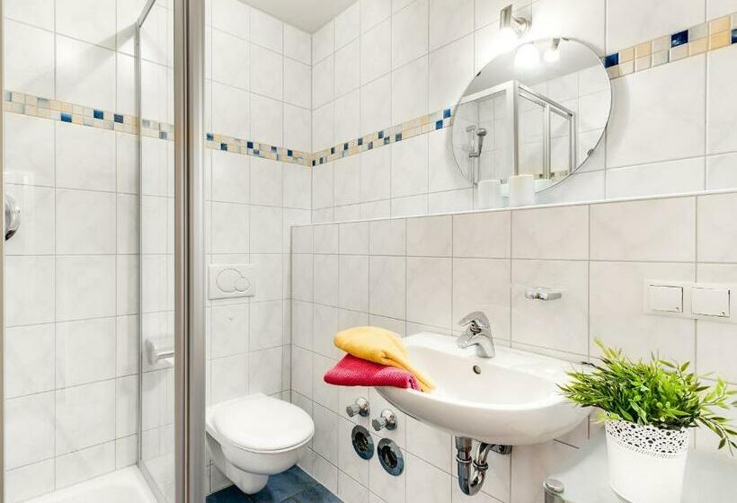 بنسيون Waldchalets & Ferienwohnungen Allgäu