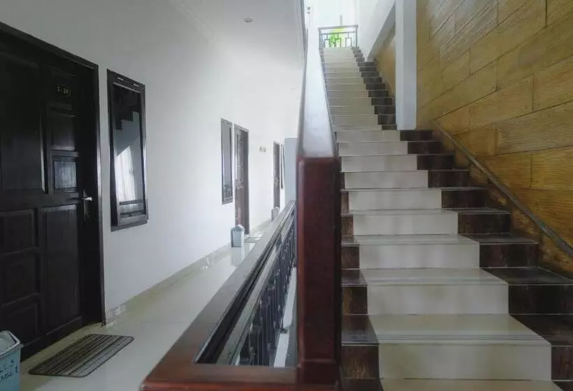 پانسیون Lia Homestay Syariah Pettarani Makassar Mitra Reddoorz