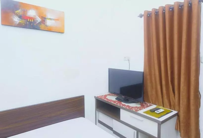 پانسیون Lia Homestay Syariah Pettarani Makassar Mitra Reddoorz