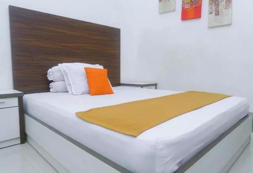 پانسیون Lia Homestay Syariah Pettarani Makassar Mitra Reddoorz