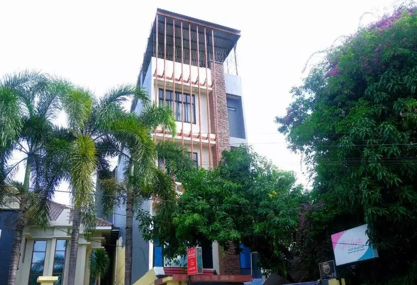 پانسیون Lia Homestay Syariah Pettarani Makassar Mitra Reddoorz