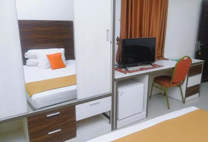 پانسیون Lia Homestay Syariah Pettarani Makassar Mitra Reddoorz