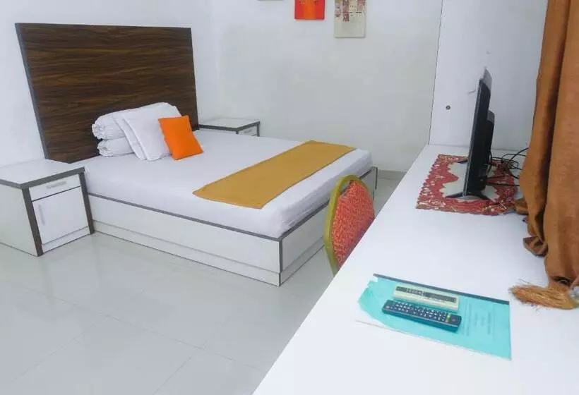 پانسیون Lia Homestay Syariah Pettarani Makassar Mitra Reddoorz