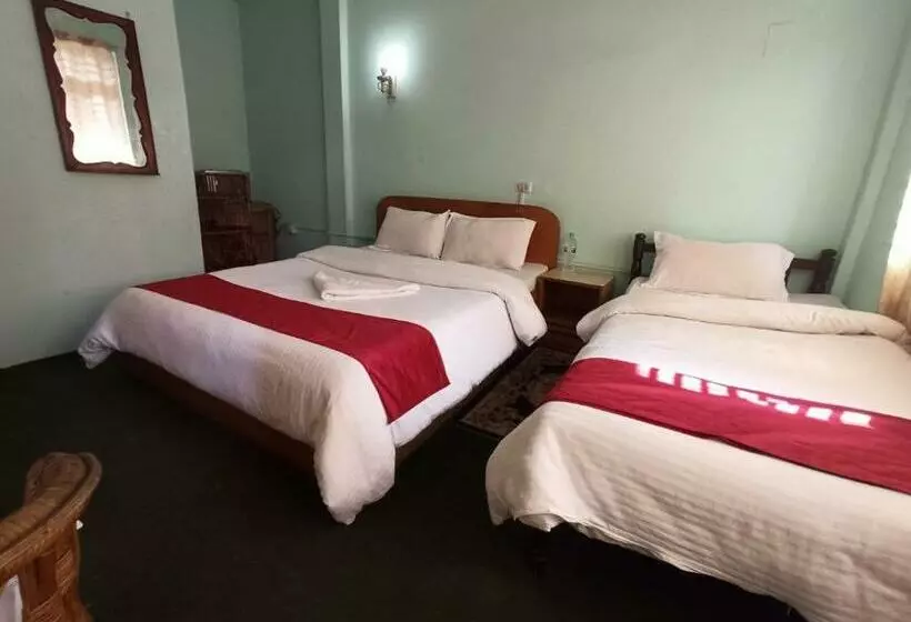 پانسیون Pushpa Guest House