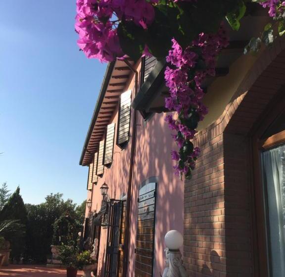 פנסיון Rustico La Pioppeta