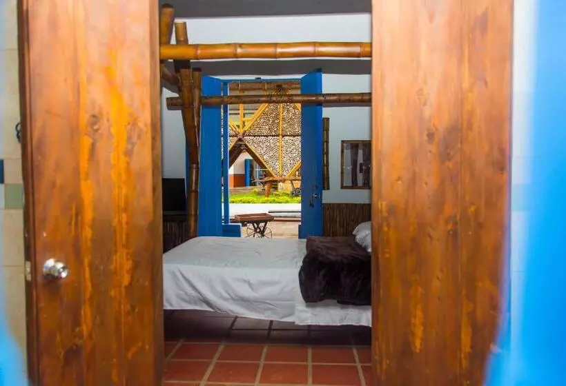Resort Riverside Ecoliving Space