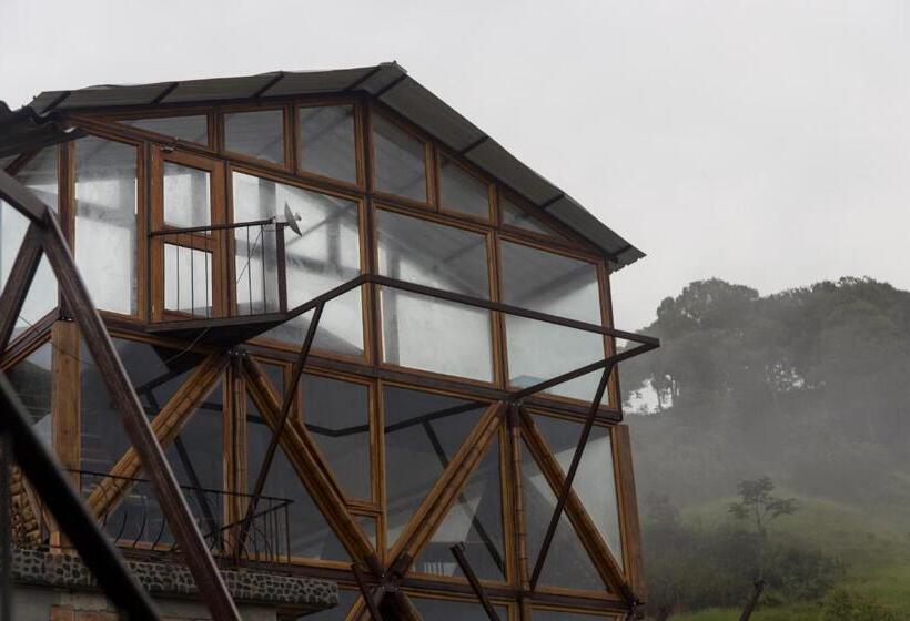 Resort Riverside Ecoliving Space