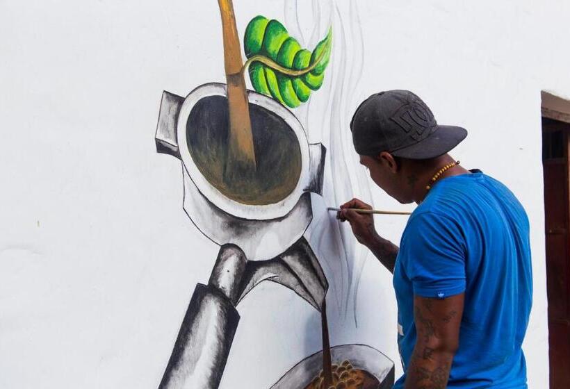 Resort Riverside Ecoliving Space