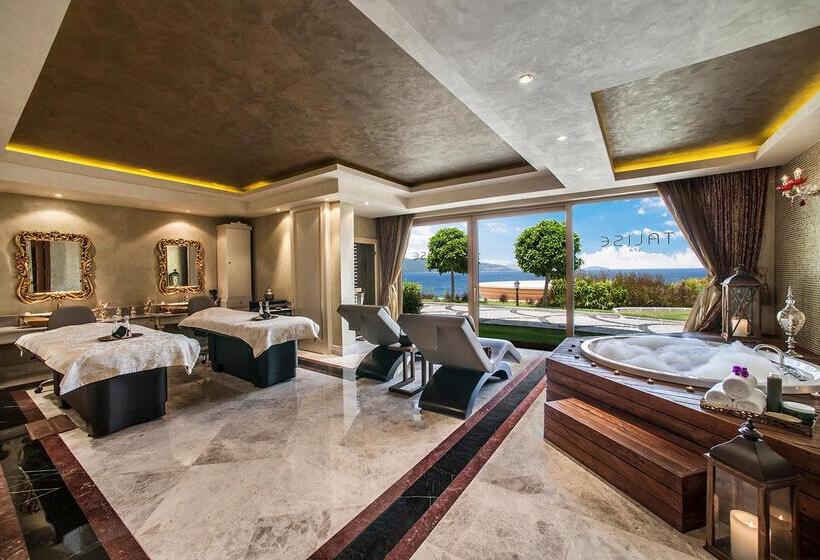 فندق The Plaza Bodrum