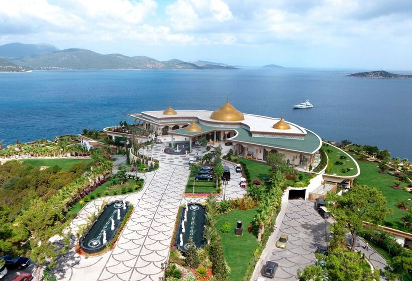 فندق The Plaza Bodrum